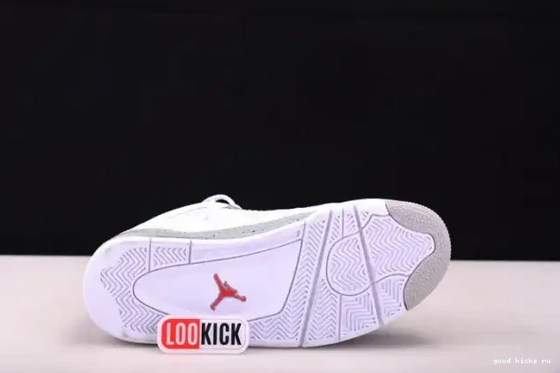 Jordan (2021) CT8527-100 White Oreo Retro 4 0526